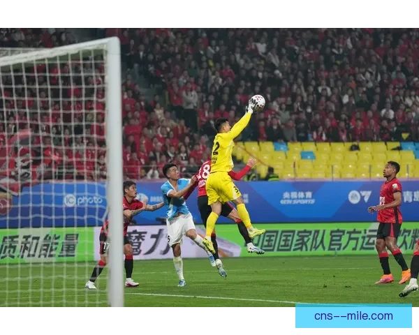 中超首轮成都蓉城大胜深圳新鹏城 以5-1战绩完美开局